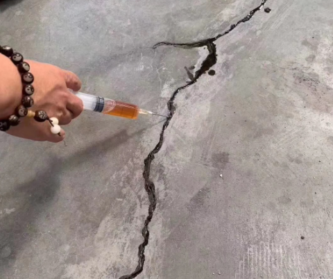 云霄混凝土裂缝修补技术详解​